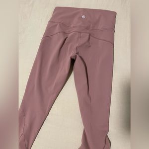 Lululemon Align 25” twilight rose leggings.